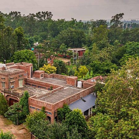 Stayvista'S Peepal Haveli - Rustic Kothi With Terrace, Breathtaking View & Bonfire Narainpur  Dış mekan fotoğraf