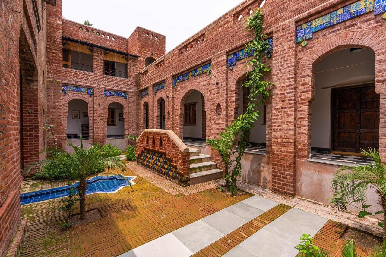 Stayvista'S Peepal Haveli - Rustic Kothi With Terrace, Breathtaking View & Bonfire Narainpur  Dış mekan fotoğraf