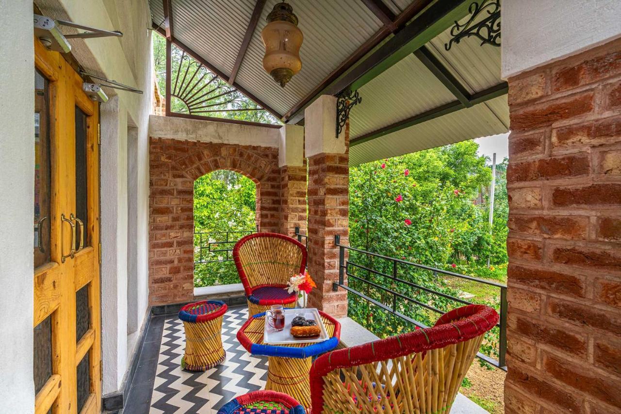 Stayvista'S Peepal Haveli - Rustic Kothi With Terrace, Breathtaking View & Bonfire Narainpur  Dış mekan fotoğraf