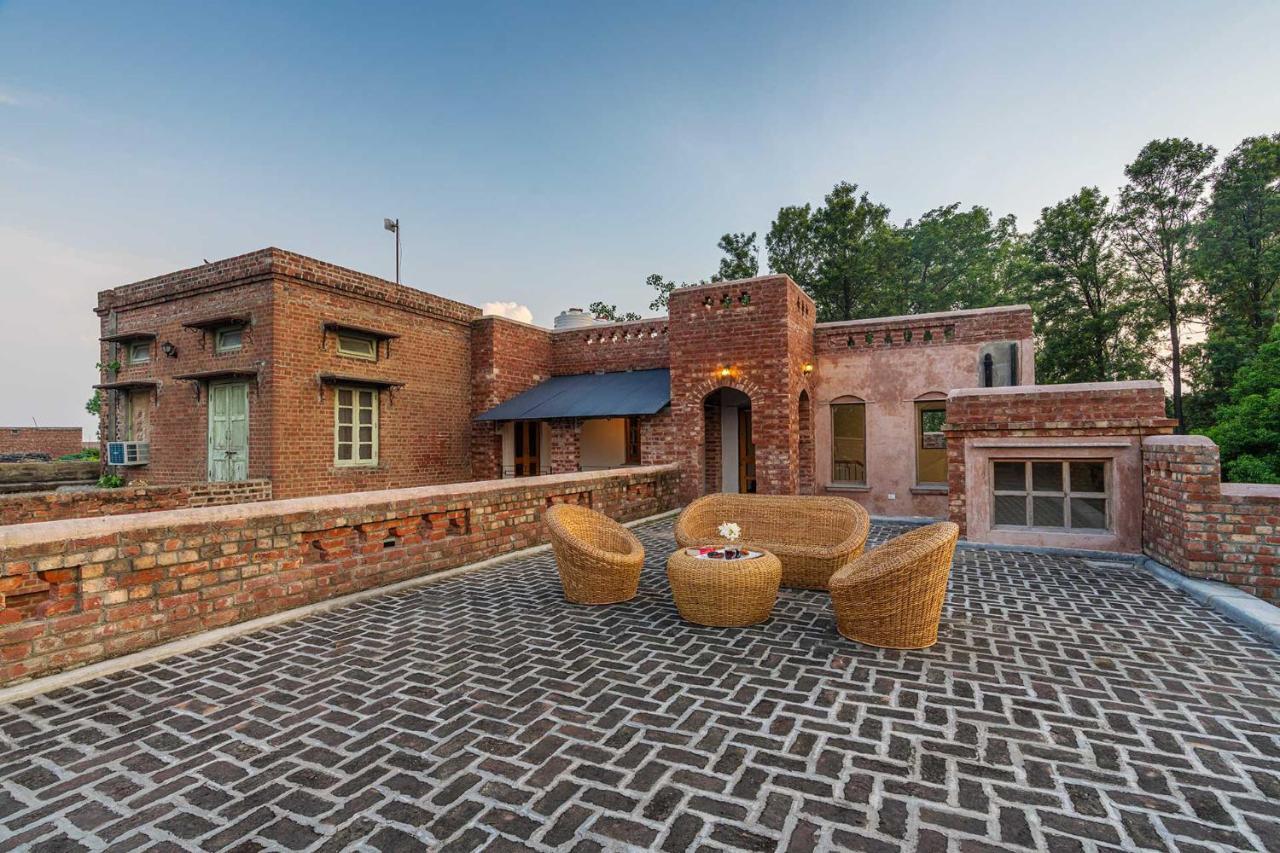 Stayvista'S Peepal Haveli - Rustic Kothi With Terrace, Breathtaking View & Bonfire Narainpur  Dış mekan fotoğraf