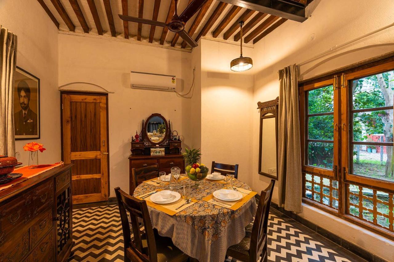 Stayvista'S Peepal Haveli - Rustic Kothi With Terrace, Breathtaking View & Bonfire Narainpur  Dış mekan fotoğraf